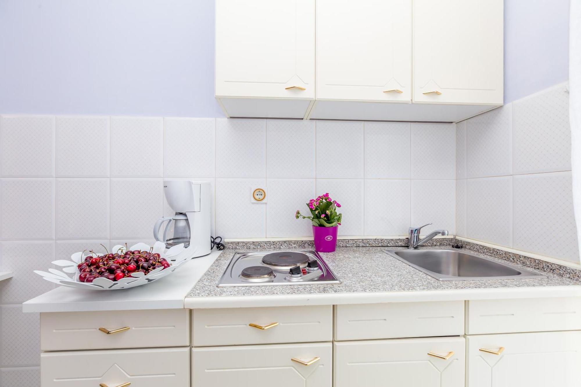 Ava Apartments Omisalj Phòng bức ảnh