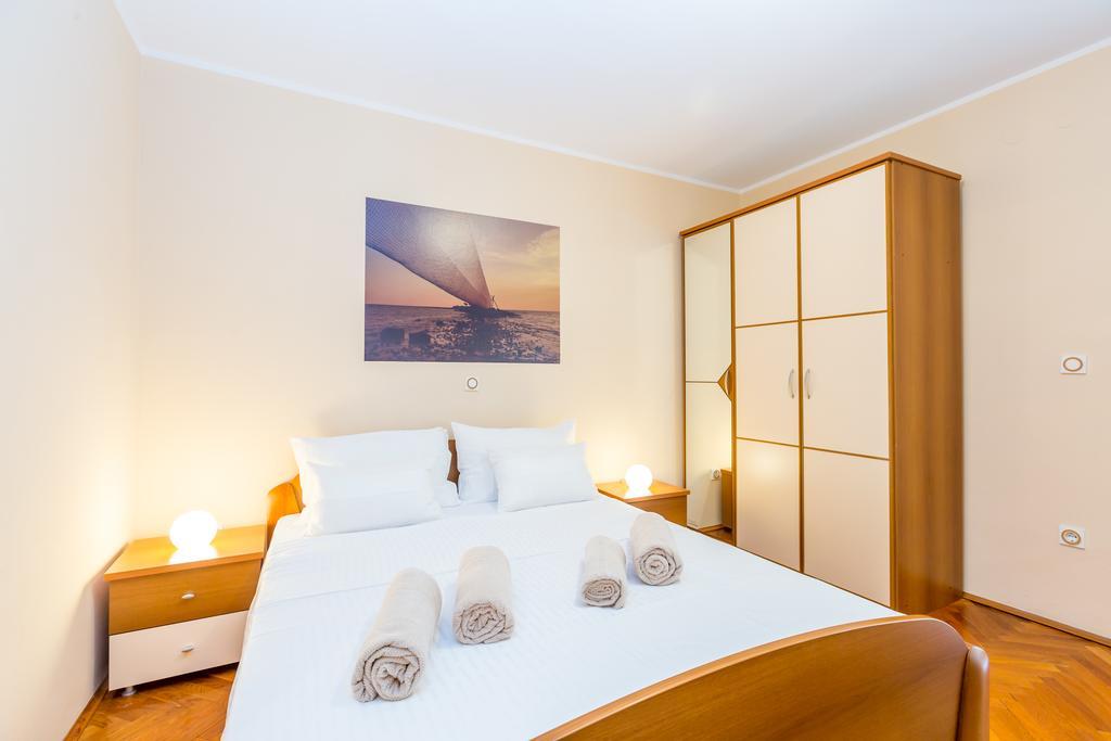 Ava Apartments Omisalj Ngoại thất bức ảnh
