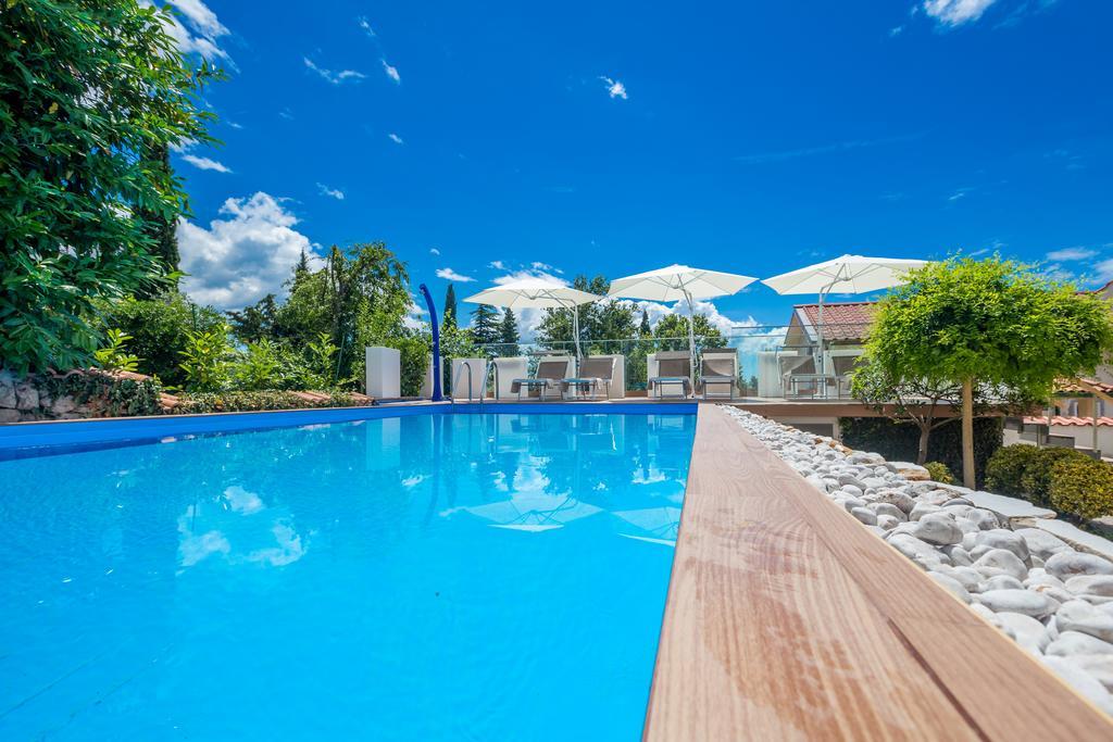 Ava Apartments Omisalj Ngoại thất bức ảnh