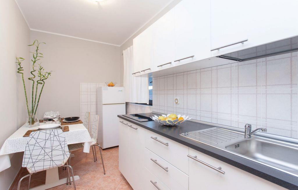 Ava Apartments Omisalj Ngoại thất bức ảnh